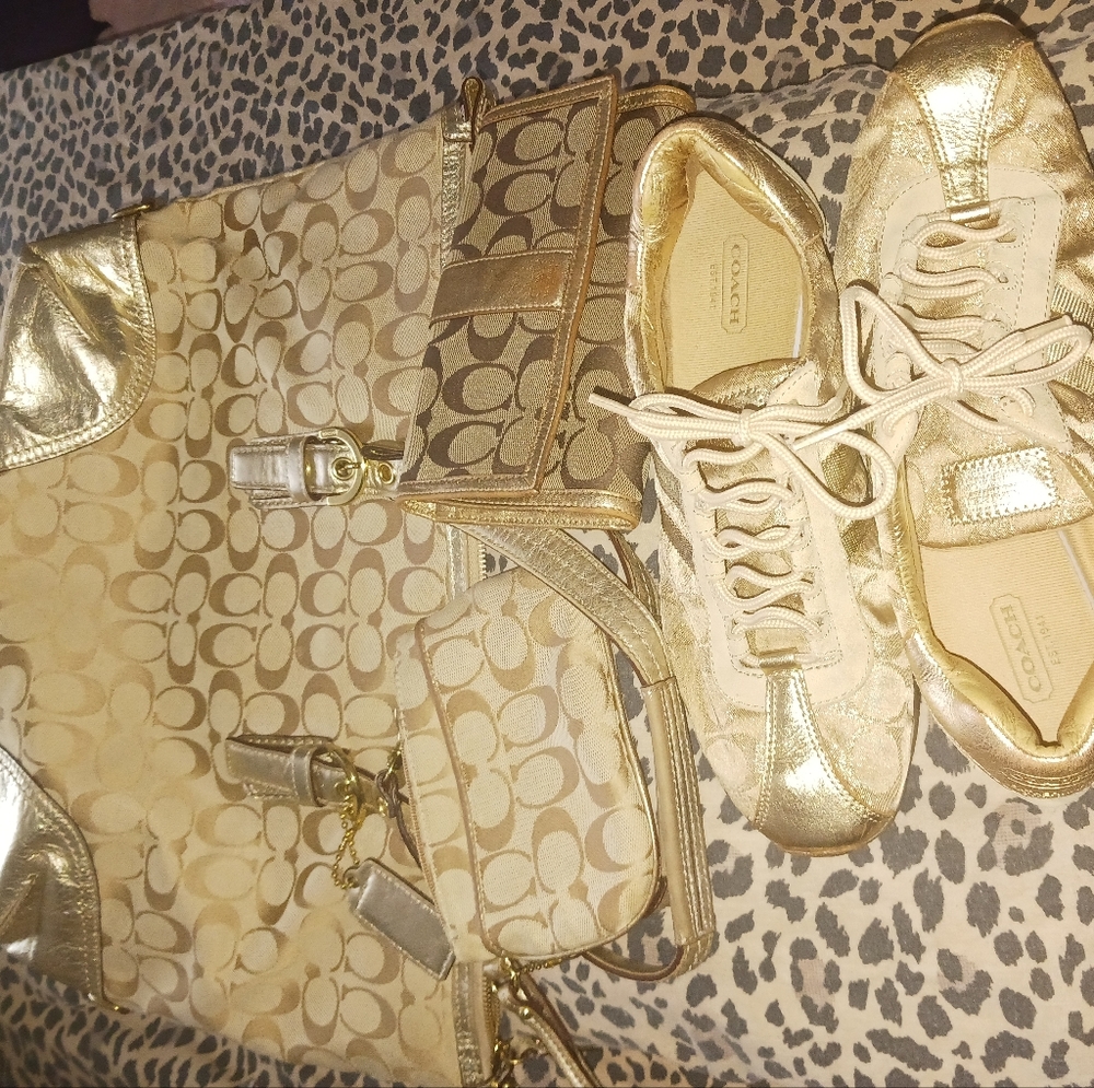 Coach Bundle